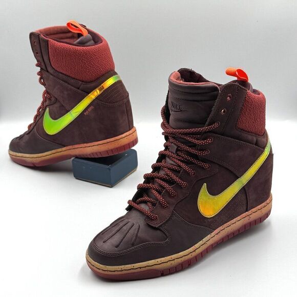 Nike Wmns Dunk Sky High SneakerBoot 'Deep Burgundy' - Picture 5 of 10